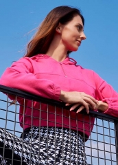 Custom red women long sleeve cotton crop top hoodies activewear manufacturer